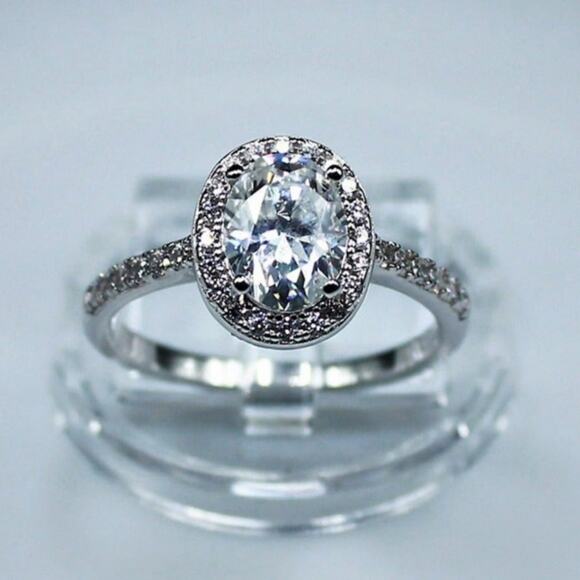 1.5 ct Oval Halo Moissanite Cubic Zirconia Wedding Set Ring Size 7 - Picture 8 of 11